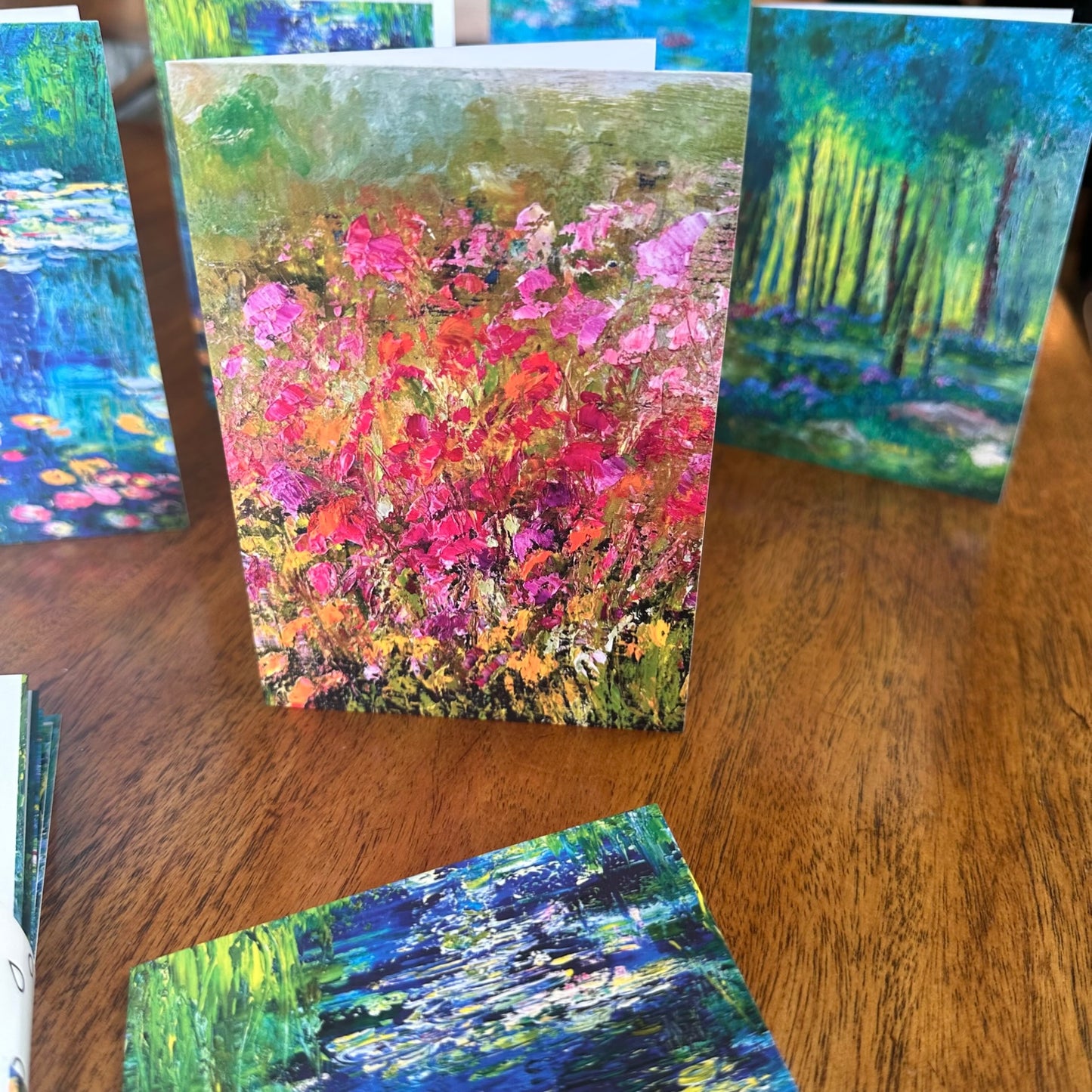 Box Set of 25 Greeting Cards with 5 Different Designs