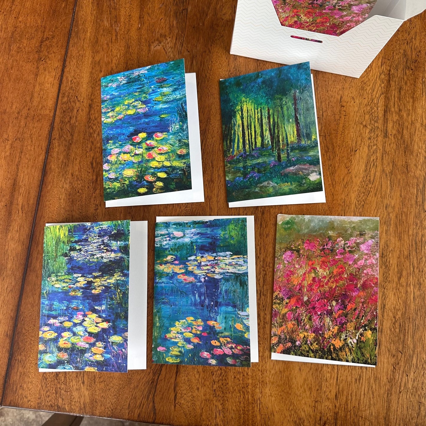 Box Set of 25 Greeting Cards with 5 Different Designs