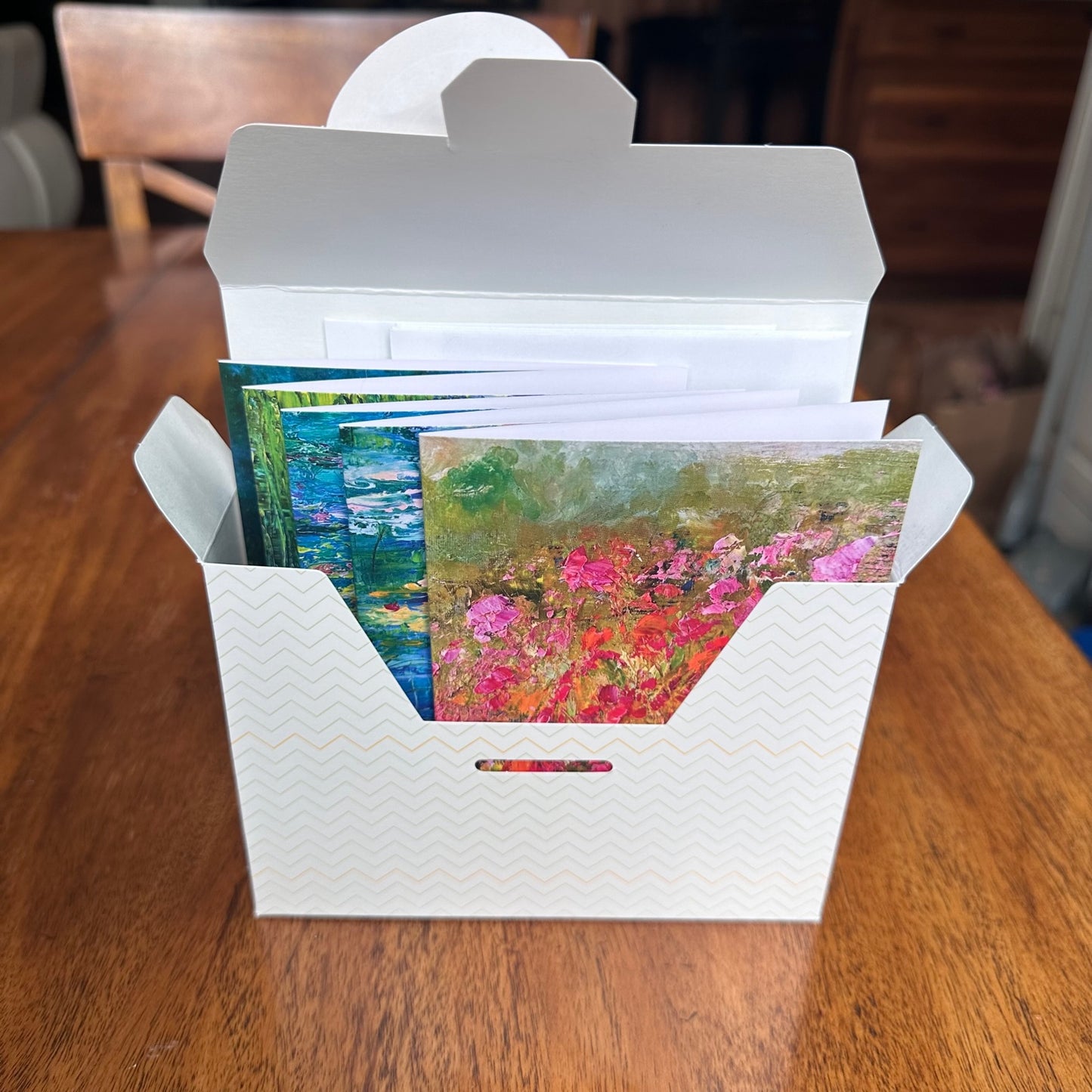 Box Set of 25 Greeting Cards with 5 Different Designs