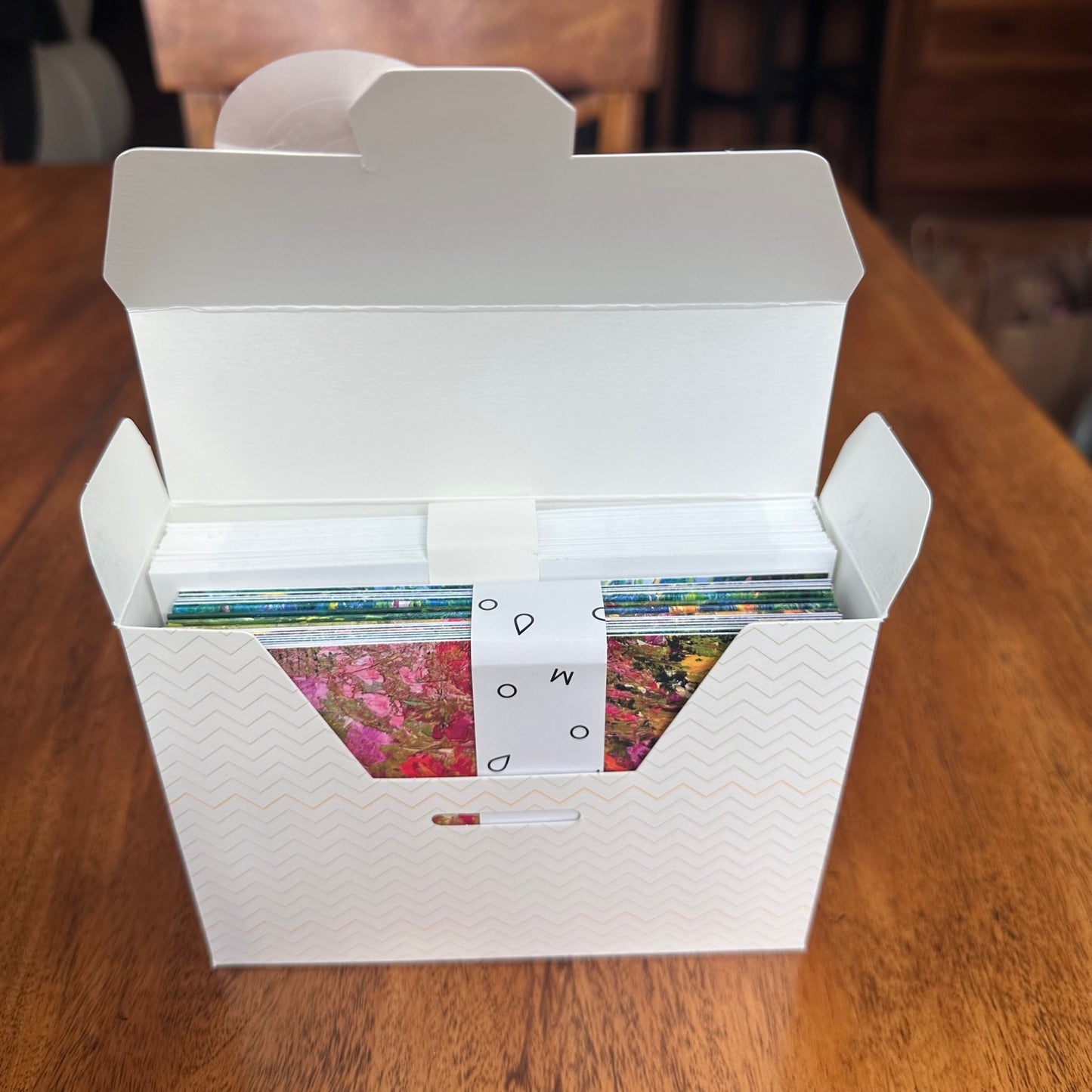 Box Set of 25 Greeting Cards with 5 Different Designs